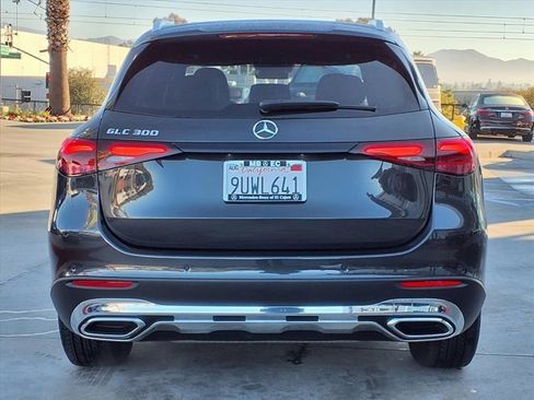 Used 2025 Mercedes-Benz GLC 300 image 22