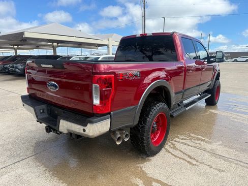 Used 2018 Ford F250 Lariat w/ Lariat Value Package AWD/4WD image 7