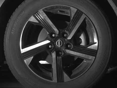 Used 2025 Nissan Sentra SV FWD image 13