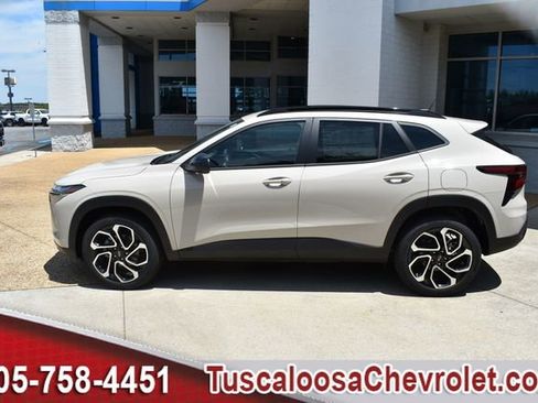 New 2026 Chevrolet Trax RS w/ Driver Confidence Package FWD image 6