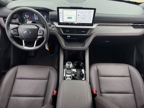 New 2026 Ford Explorer Platinum image 10