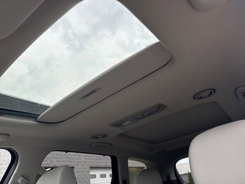 Used 2024 Kia Telluride SX AWD/4WD image 11
