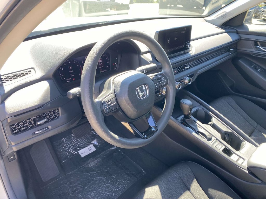 Used 2025 Honda Accord SE image 22
