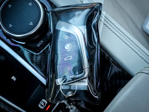 Used 2016 BMW X5 M image 36