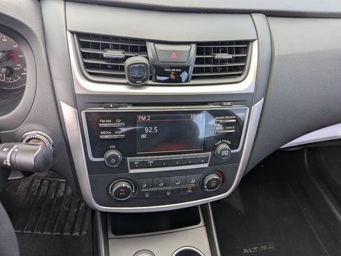 Used 2017 Nissan Altima 2.5 S w/ Power Driver Seat Package FWD image 15