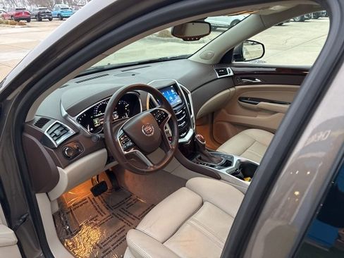 Used 2014 Cadillac SRX Luxury w/ Driver Awareness Package image 10
