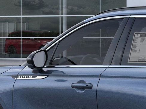 New 2025 Lincoln Corsair AWD w/ Equipment Group 101A image 20