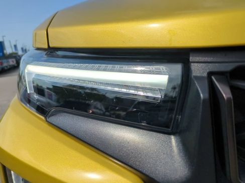 Used 2023 GMC Canyon AT4X AWD/4WD image 10
