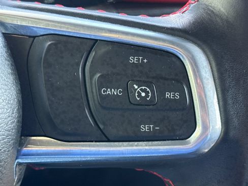 Used 2022 Jeep Wrangler Unlimited Rubicon w/ Xtreme Recon 35" Tire Package AWD/4WD image 29
