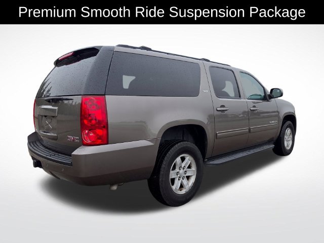 Used 2013 GMC Yukon XL SLT w/ SLT-2 Equipment Package AWD/4WD image 6