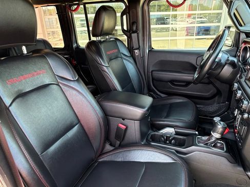 Used 2023 Jeep Wrangler Unlimited Rubicon AWD/4WD image 40