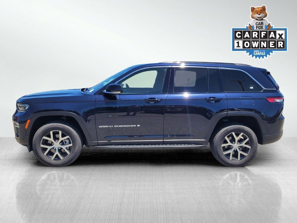 Used 2024 Jeep Grand Cherokee Limited w/ Luxury Tech Group II AWD/4WD image 7