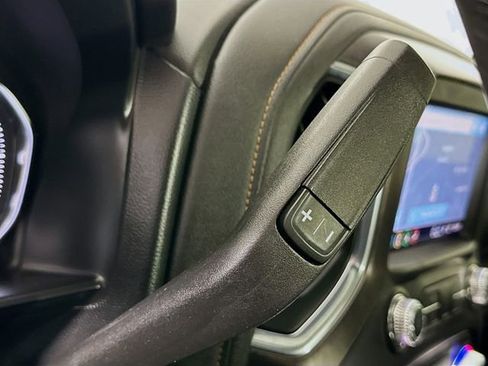 Certified 2021 GMC Sierra 1500 AT4 w/ AT4 Preferred Package image 18