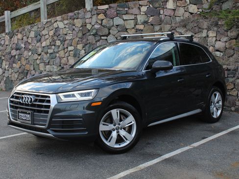 Used 2018 Audi Q5 2.0T Premium Plus w/ Premium Plus Package image 2