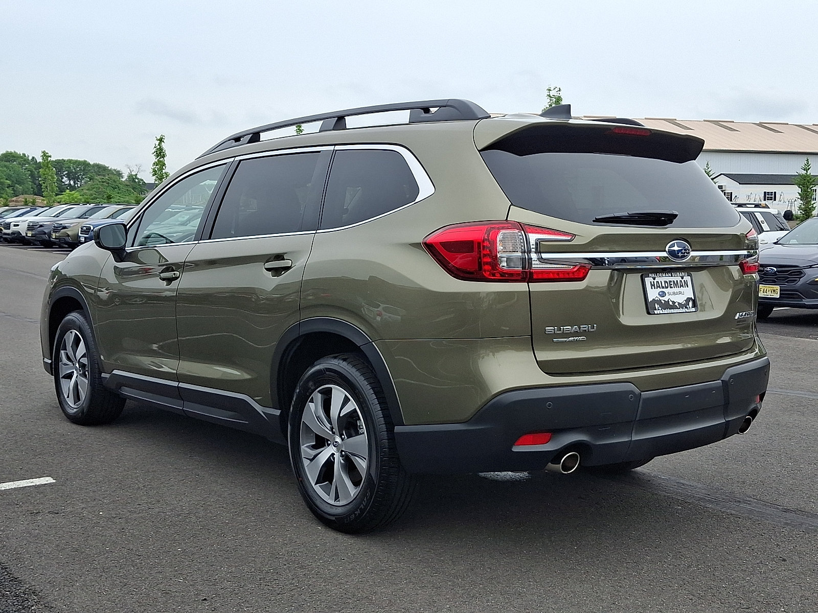 Certified 2025 Subaru Ascent Premium AWD/4WD image 5