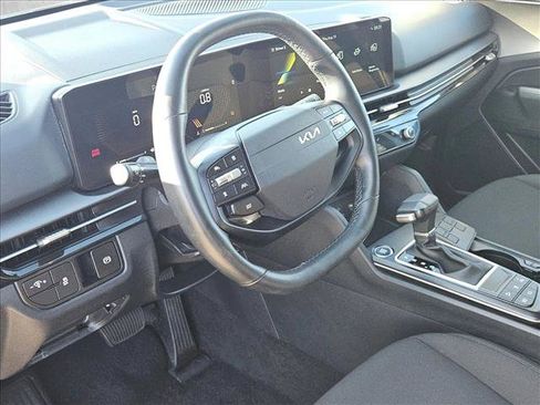 Used 2026 Kia Sportage LX FWD image 10