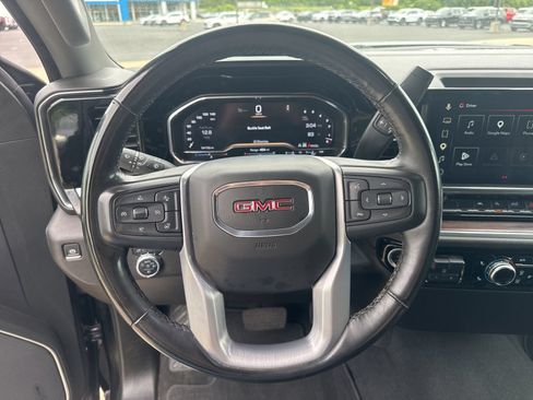 Used 2025 GMC Sierra 1500 SLT AWD/4WD image 27