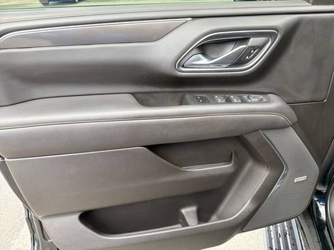 Used 2021 GMC Yukon AT4 w/ AT4 Premium Plus Package AWD/4WD image 16