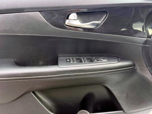 Used 2021 Kia Forte GT-Line image 17