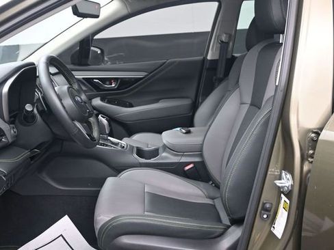 Used 2025 Subaru Outback Onyx Edition AWD/4WD image 6