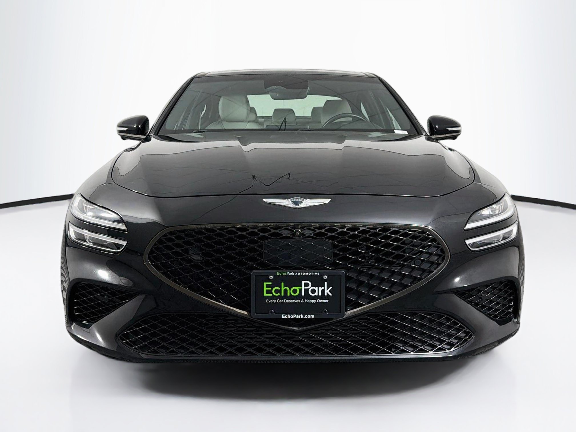 Used 2022 Genesis G70 3.3T RWD image 2