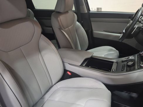 Certified 2025 Hyundai Palisade SEL AWD/4WD image 10