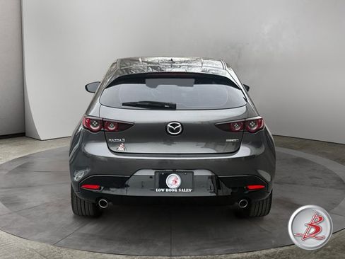 Used 2019 MAZDA MAZDA3 Hatchback w/ Premium Package image 6