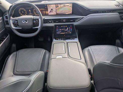 Used 2025 INFINITI QX80 Luxe RWD image 16