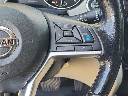 Used 2021 Nissan Rogue Sport SL w/ Premium Package image 12