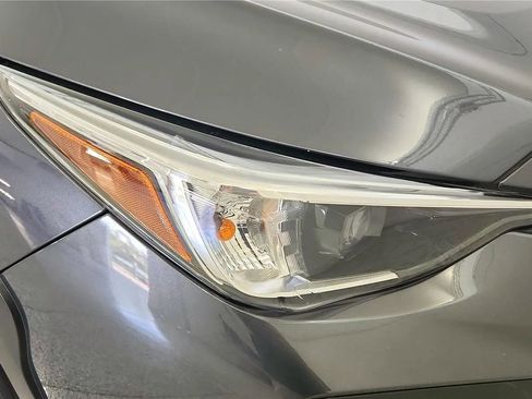 Used 2025 Subaru Crosstrek 2.0i Premium AWD/4WD image 14