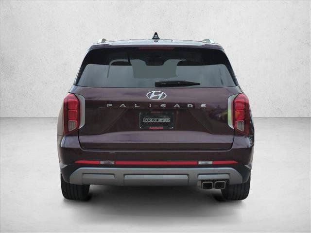 Used 2024 Hyundai Palisade Limited FWD image 7