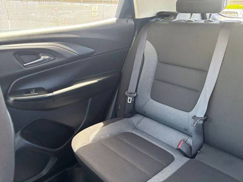 Used 2025 Chevrolet TrailBlazer LT image 38