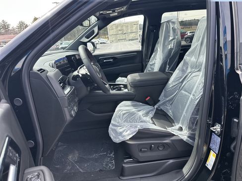 New 2026 Chevrolet Suburban RST w/ Comfort Package AWD/4WD image 11