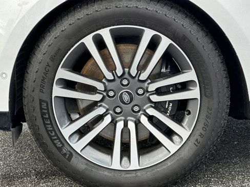 Used 2023 Land Rover Range Rover SE image 13