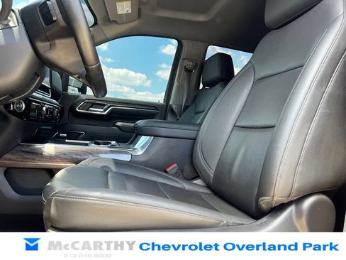 Used 2024 Chevrolet Silverado 2500 LTZ w/ LTZ Premium Package AWD/4WD image 10
