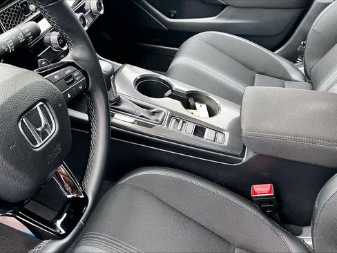 Used 2024 Honda Civic Sport image 16