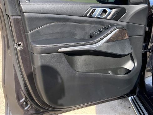 Used 2023 BMW X5 xDrive40i w/ Premium Package image 22