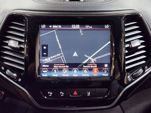Used 2019 Jeep Cherokee Limited w/ Luxury Group FWD image 34
