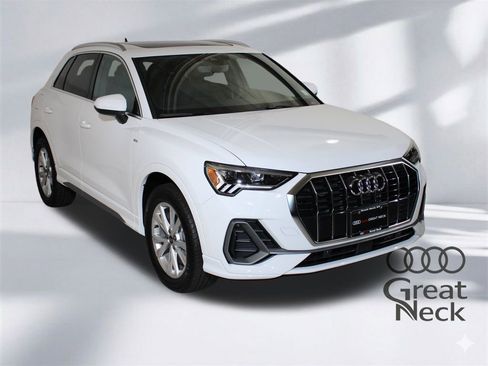 Used 2024 Audi Q3 2.0T Premium Plus image 11