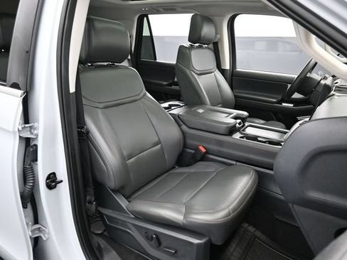 Certified 2025 Ford Expedition Active RWD image 32