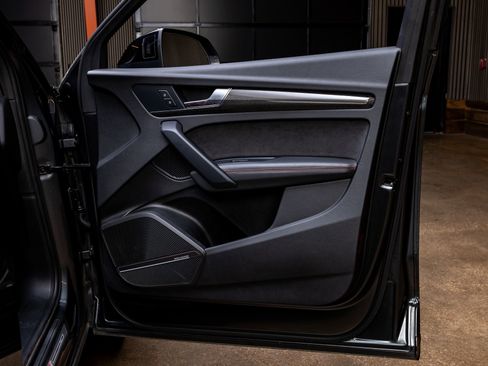 Used 2024 Audi SQ5 Prestige image 31