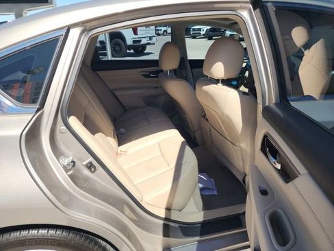 Used 2013 Nissan Altima 3.5 SL w/ Technology Pkg image 23