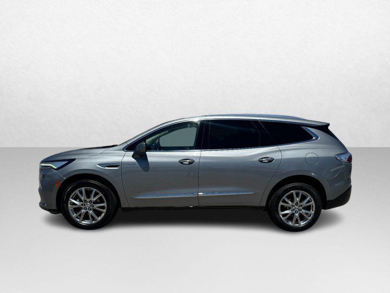 Used 2023 Buick Enclave Essence w/ Experience Buick Package AWD/4WD image 8