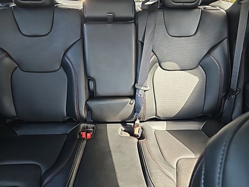 Certified 2022 Jeep Cherokee Trailhawk w/ Sound & Nav Group image 37