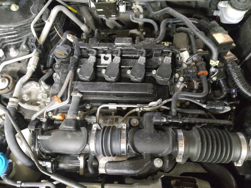 Used 2021 Honda Accord Sport image 30
