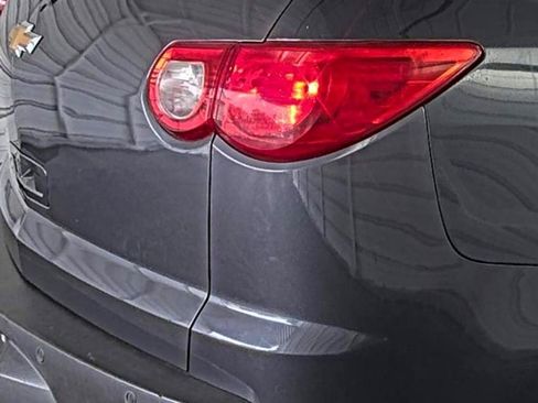 Used 2010 Chevrolet Traverse LT AWD/4WD image 7