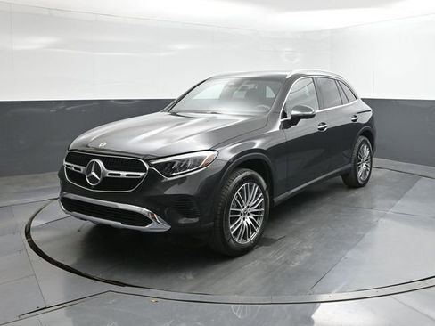 New 2026 Mercedes-Benz GLC 300 image 30