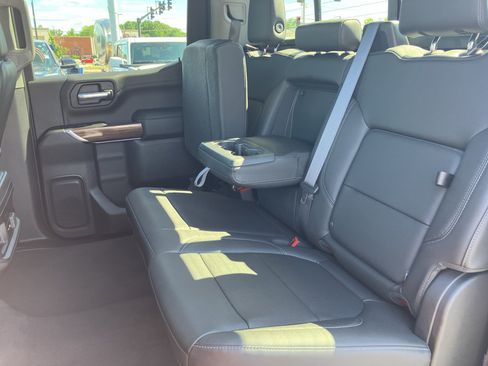 Used 2019 Chevrolet Silverado 1500 RST AWD/4WD image 34