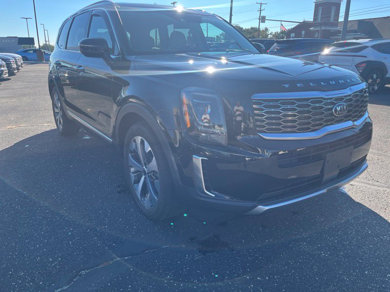Used 2020 Kia Telluride S AWD/4WD image 3