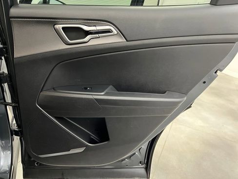 Used 2024 Kia Sportage LX image 19
